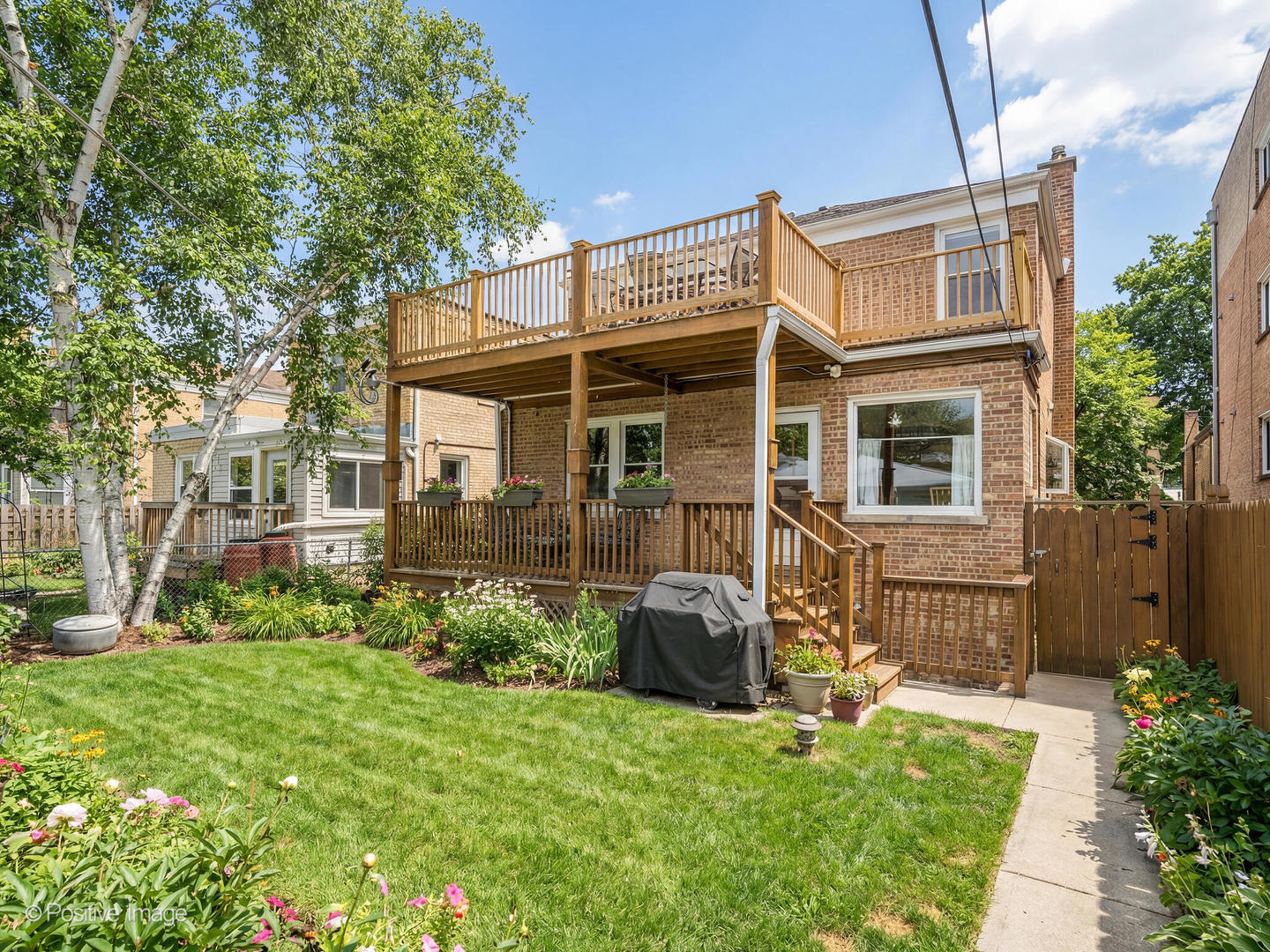 5706 Mozart Street, Chicago, IL 60659