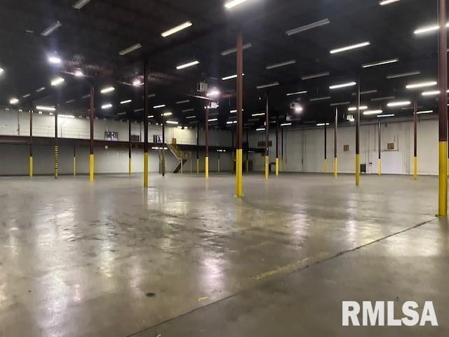 7800 14TH Street, Rock Island, IL 61201