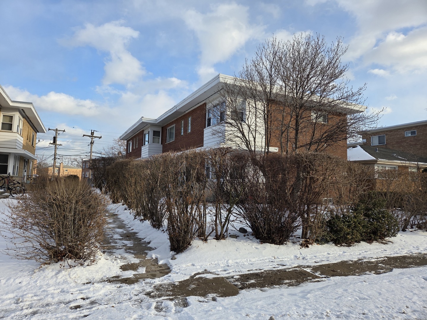 8649 Niles Center Road, Skokie, IL 60077