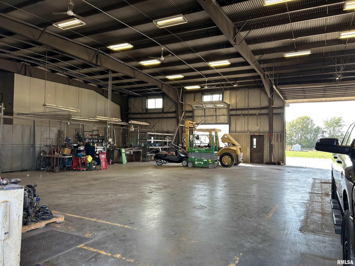 2003 3RD Street, Aledo, IL 61231