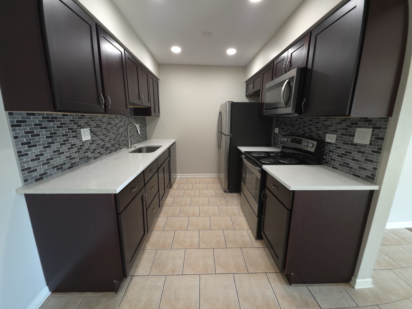 1667 KIOWA Circle, Naperville, IL 60565