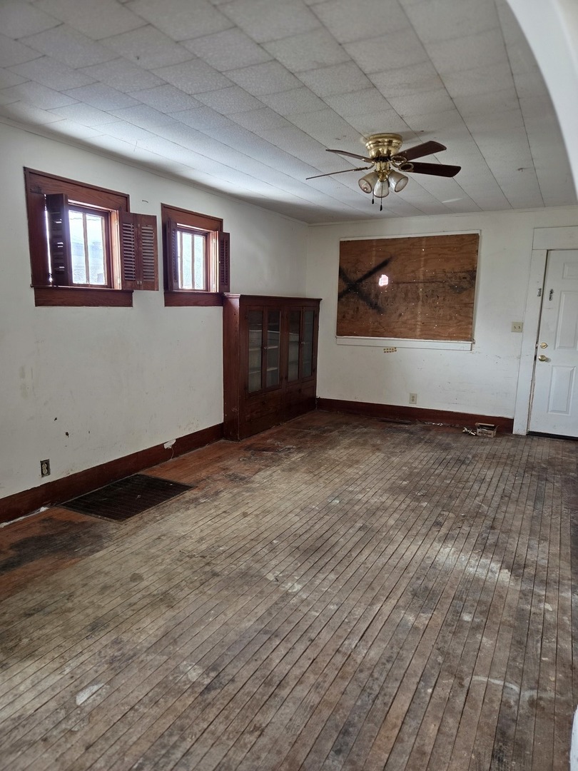 207 Dayton Street, Harrisburg, IL 62946