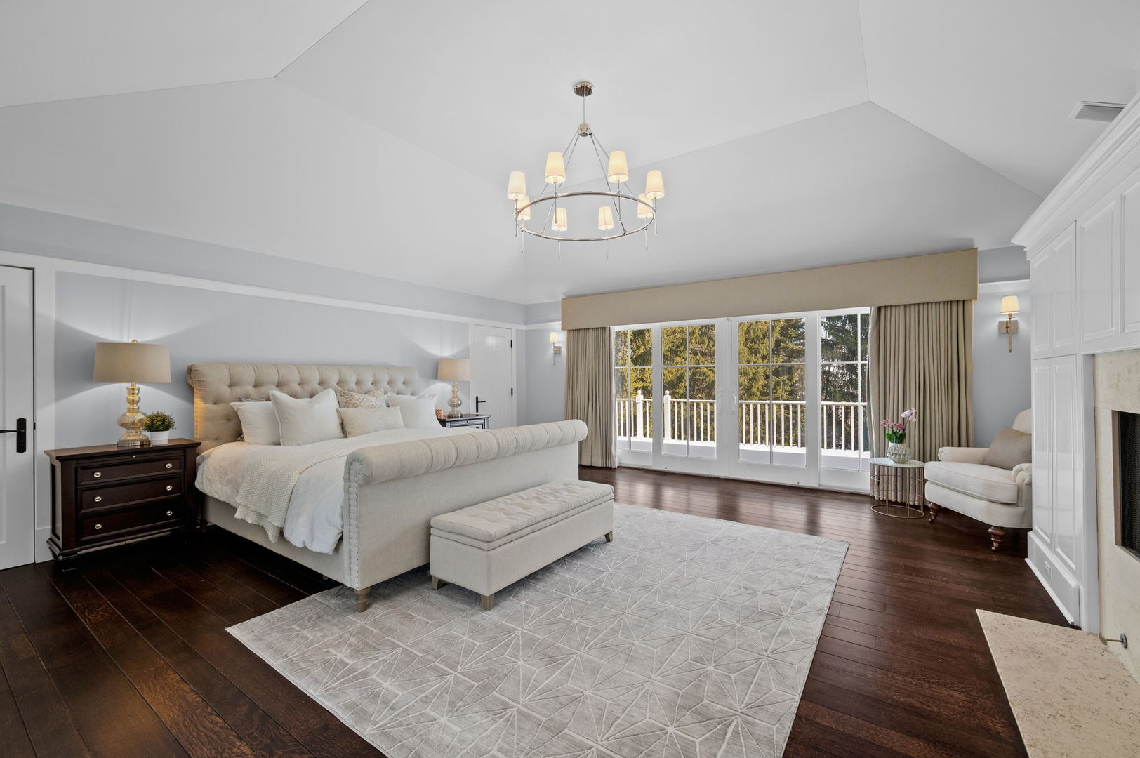 1070 Fisher Lane, Winnetka, IL 60093