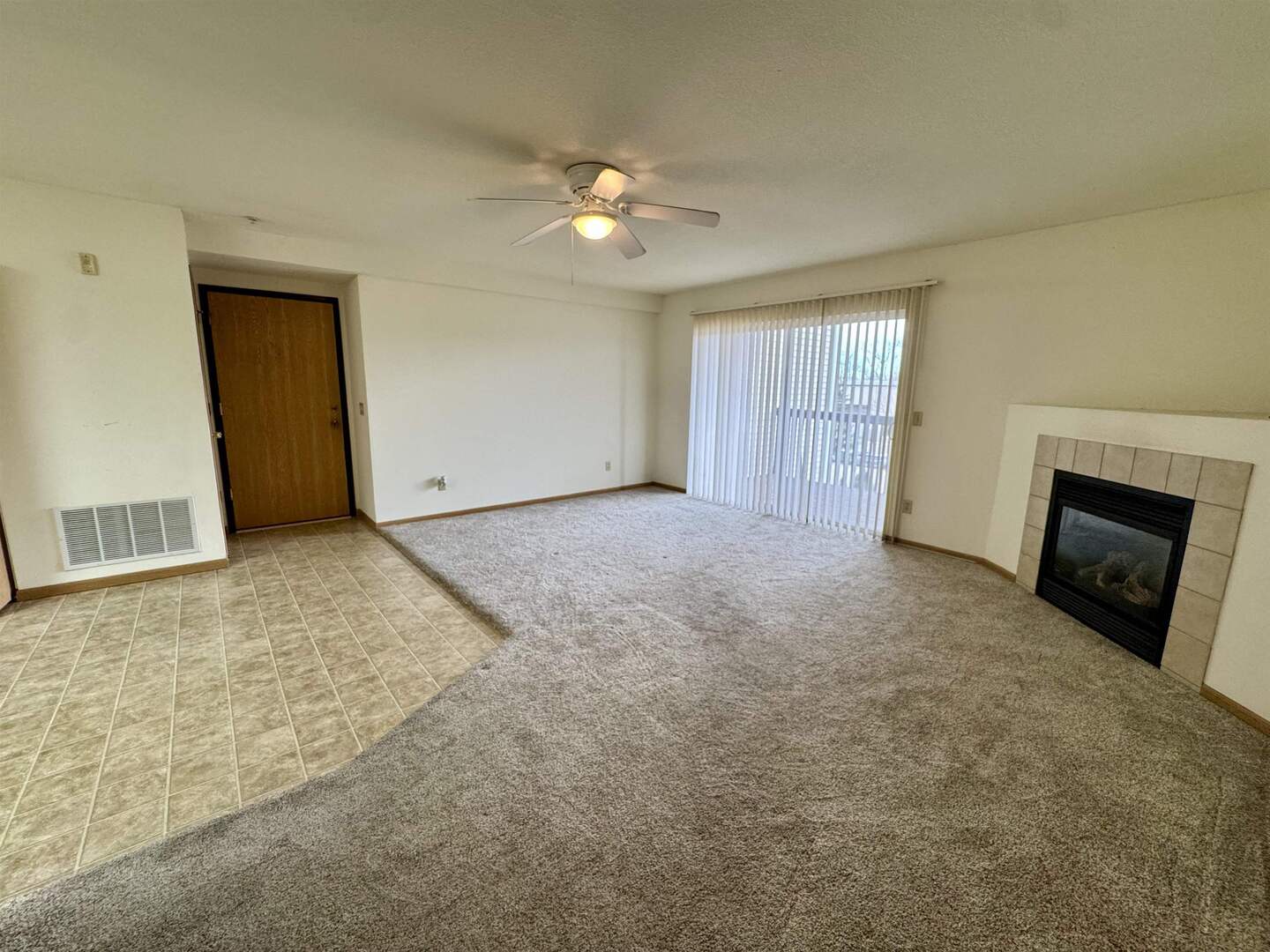 4600 Grand Avenue, Davenport, IA 52807