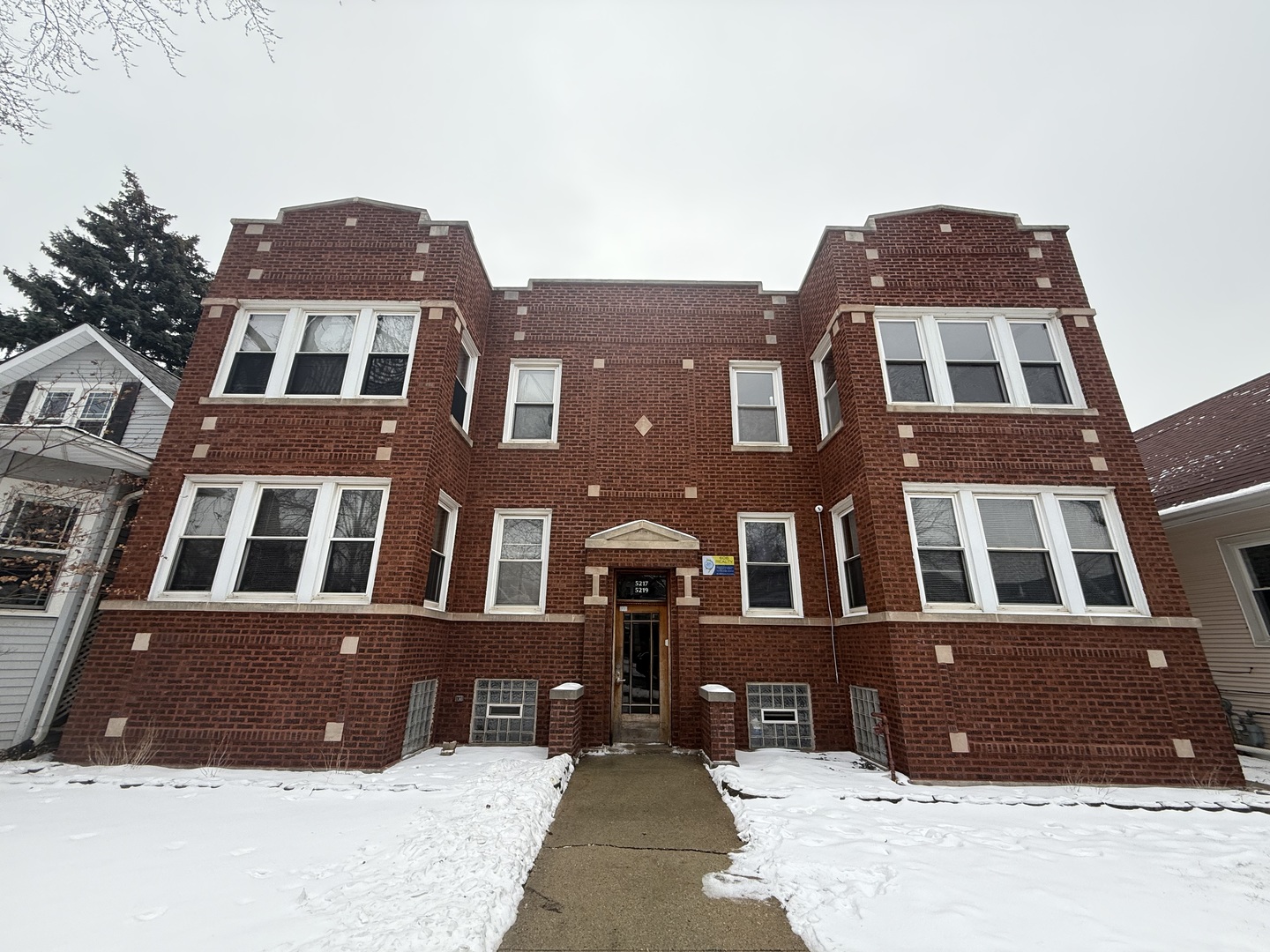 5219 Cuyler Avenue, Chicago, IL 60641