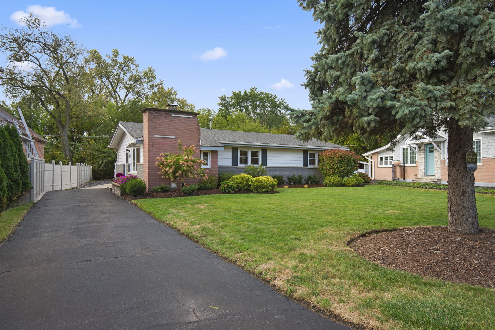 8103 98th Street, Palos Hills, IL 60465