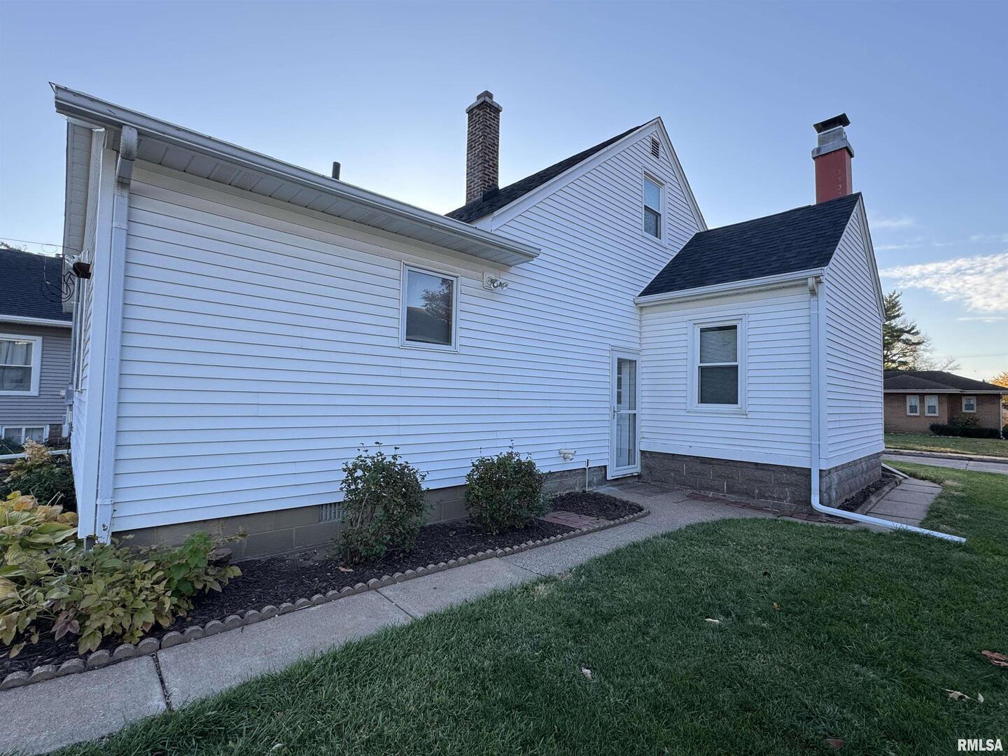 1020 BROWN Street, Bettendorf, IA 52722