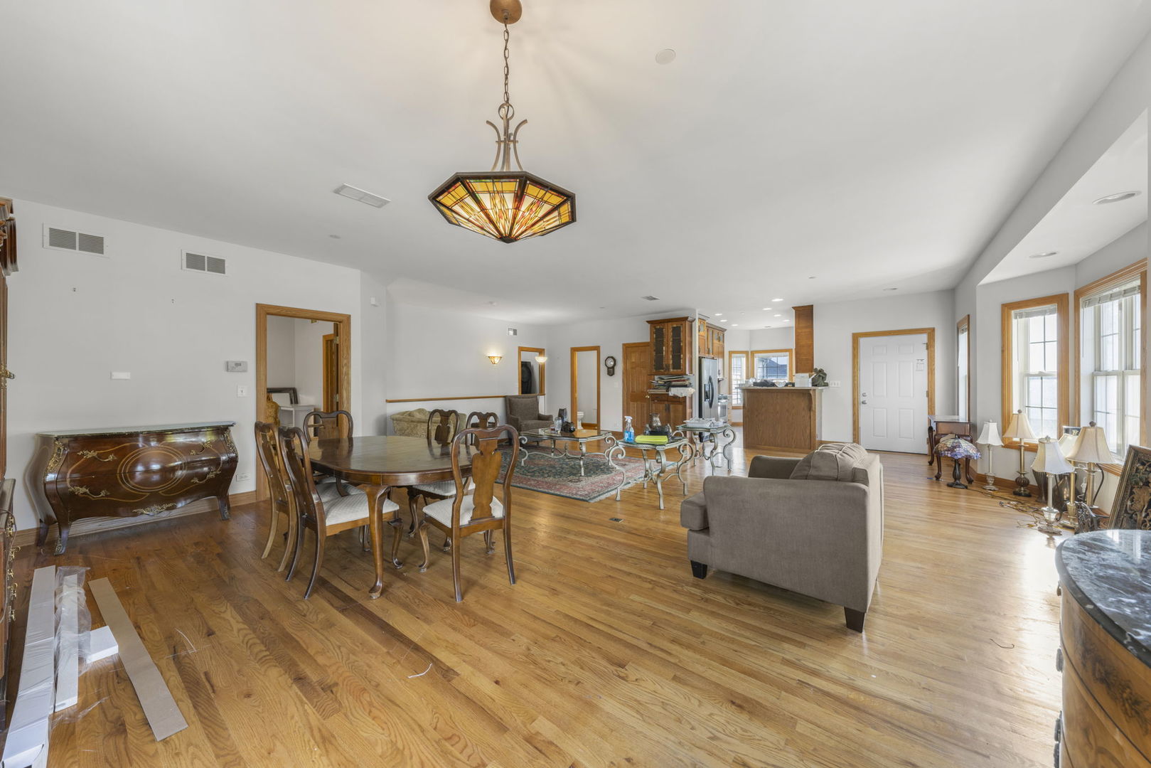 1537 Queen Ann Lane, Gurnee, IL 60031