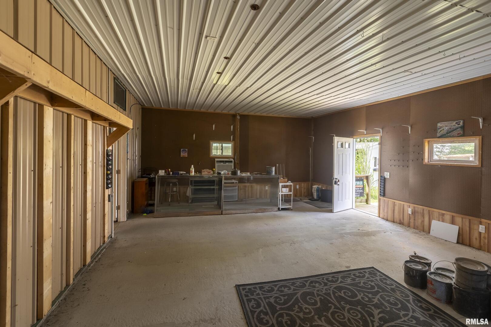 9221 Illinois Highway 15 Highway, Mt Vernon, IL 62864