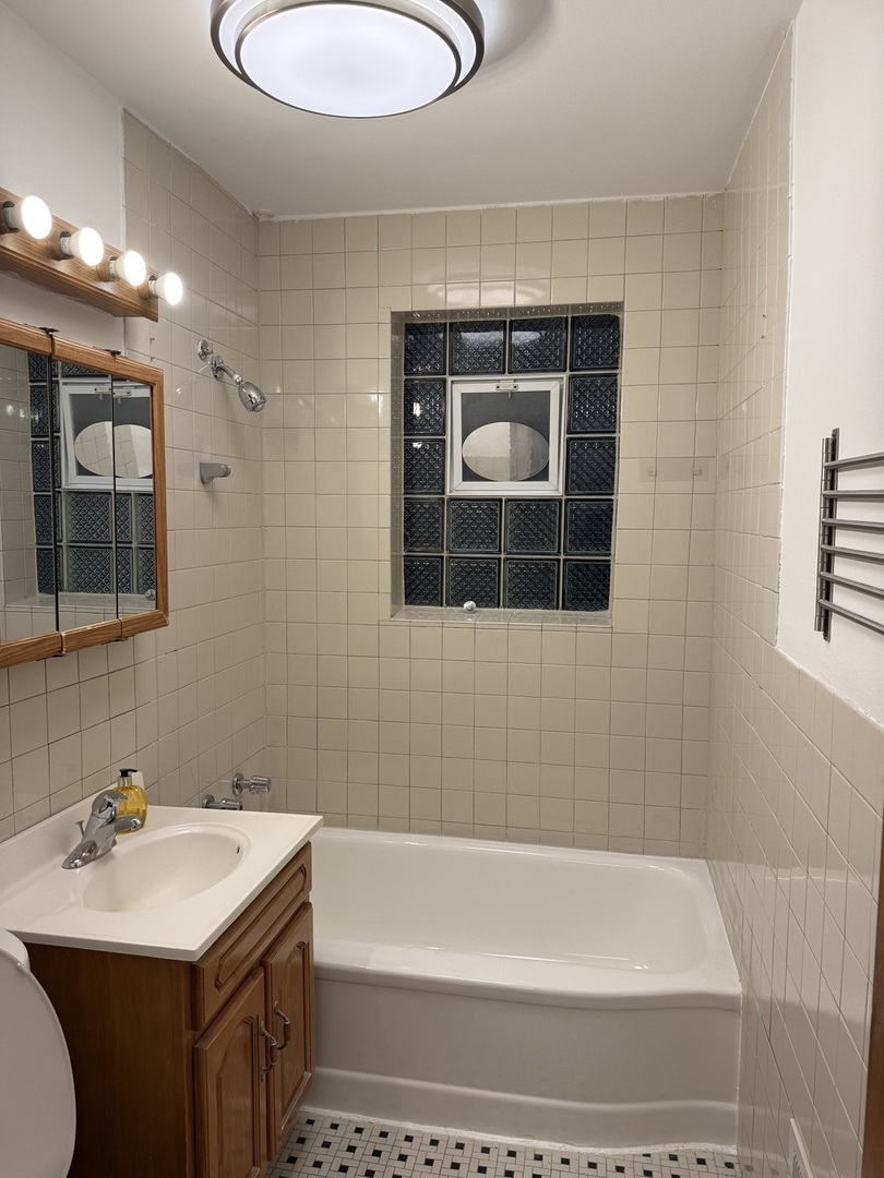 8115 Kilpatrick Avenue, Skokie, IL 60076