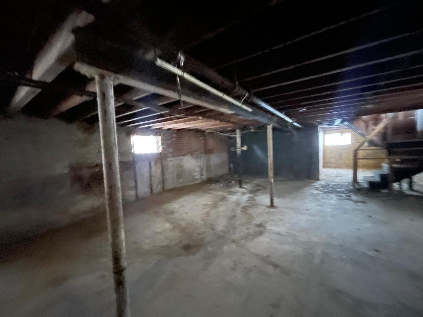 8325 Cregier Avenue, Chicago, IL 60617