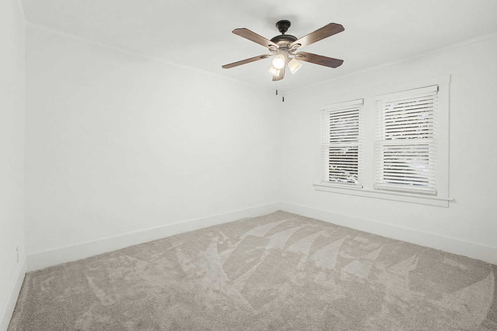 20 Highland Avenue, Lombard, IL 60148