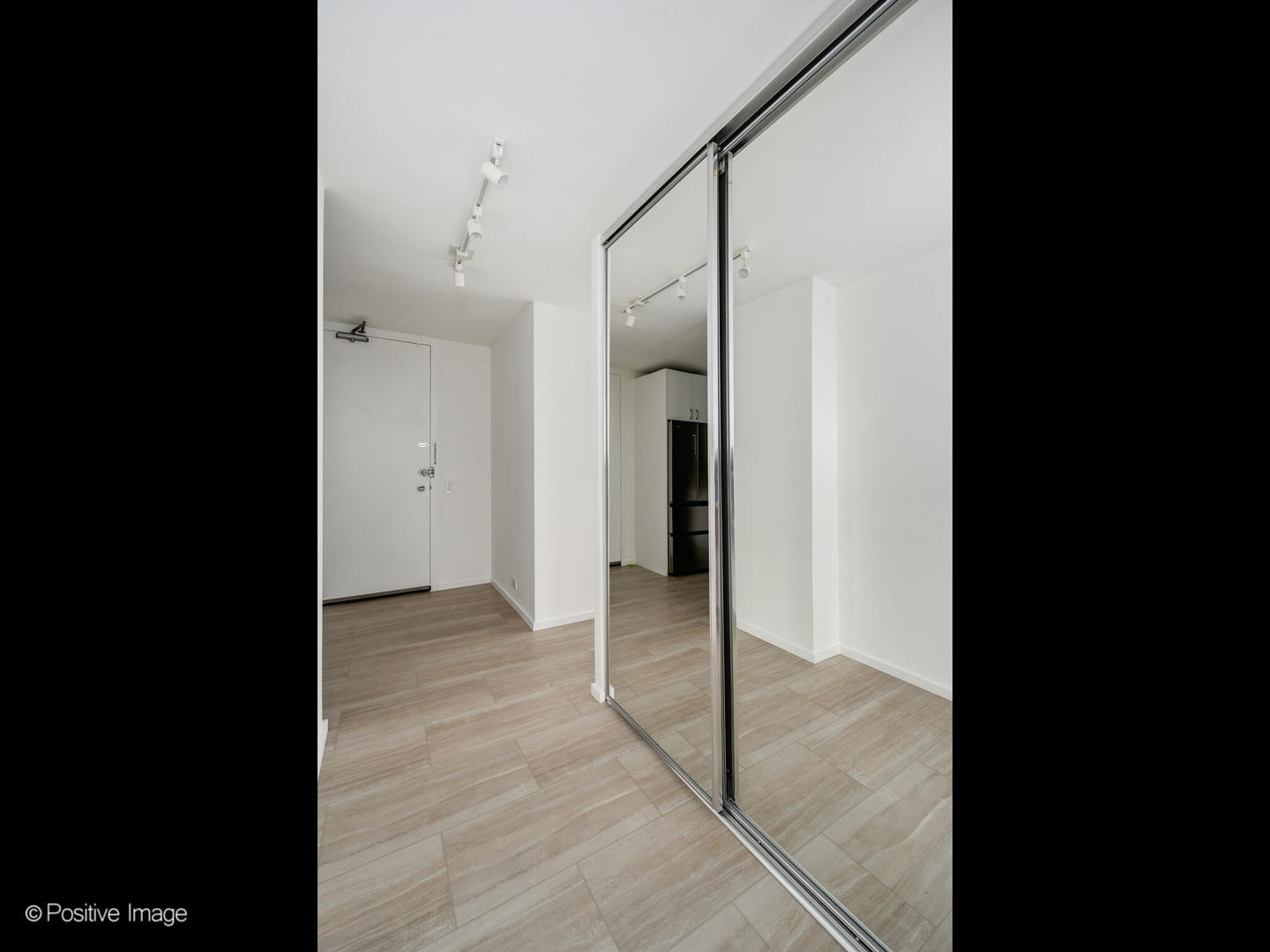 340 Diversey Parkway, Chicago, IL 60657