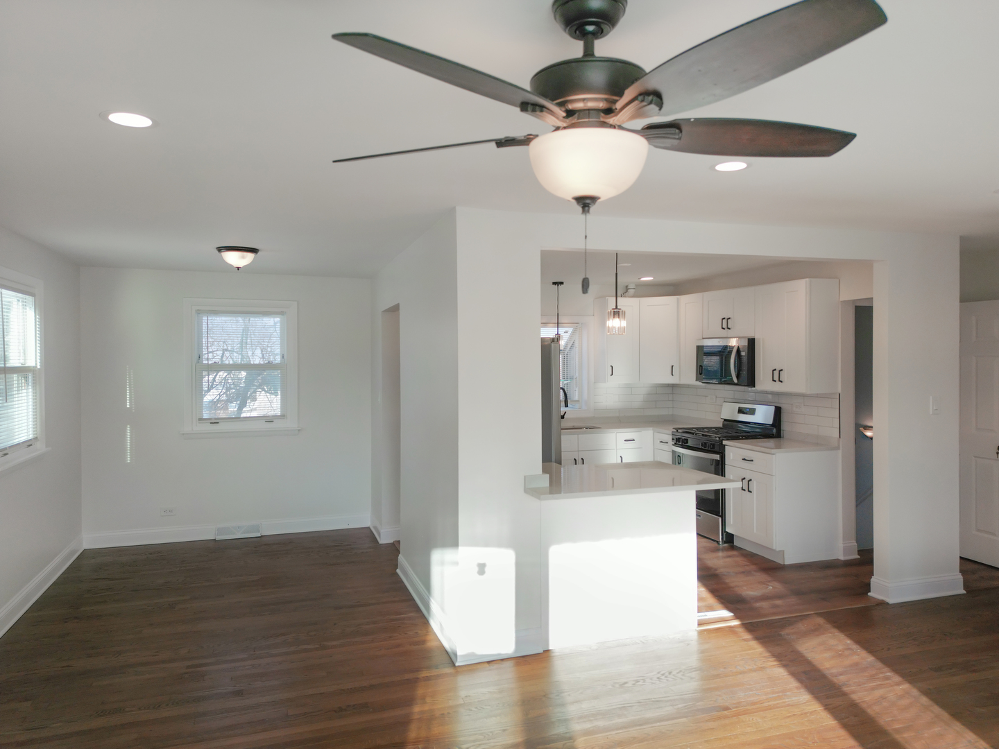 9052 92nd Street, Hickory Hills, IL 60457