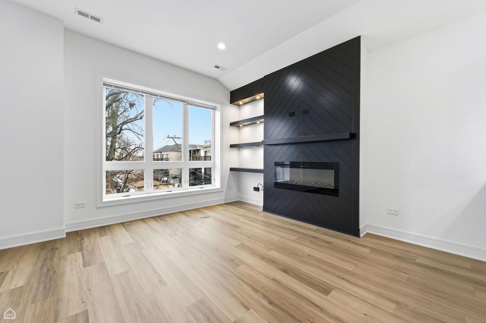 861 63rd Place, Chicago, IL 60637