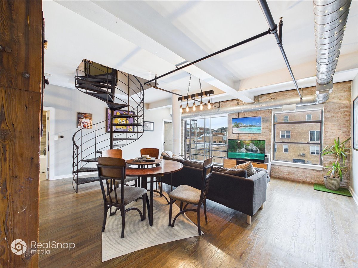 2221 Lister Avenue, Chicago, IL 60614