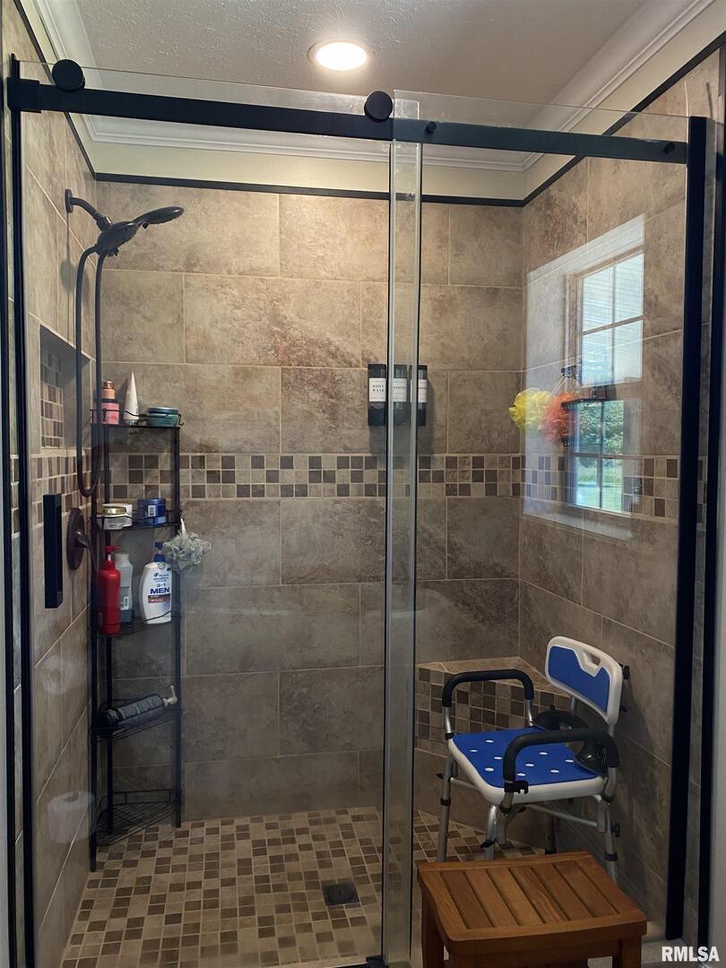 1640 PLEASANT RIDGE Road, Vienna, IL 62995