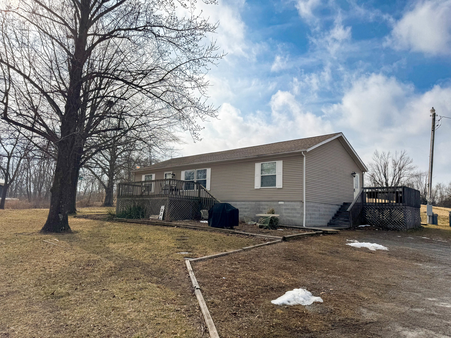320 Old Marion Road, Goreville, IL 62939