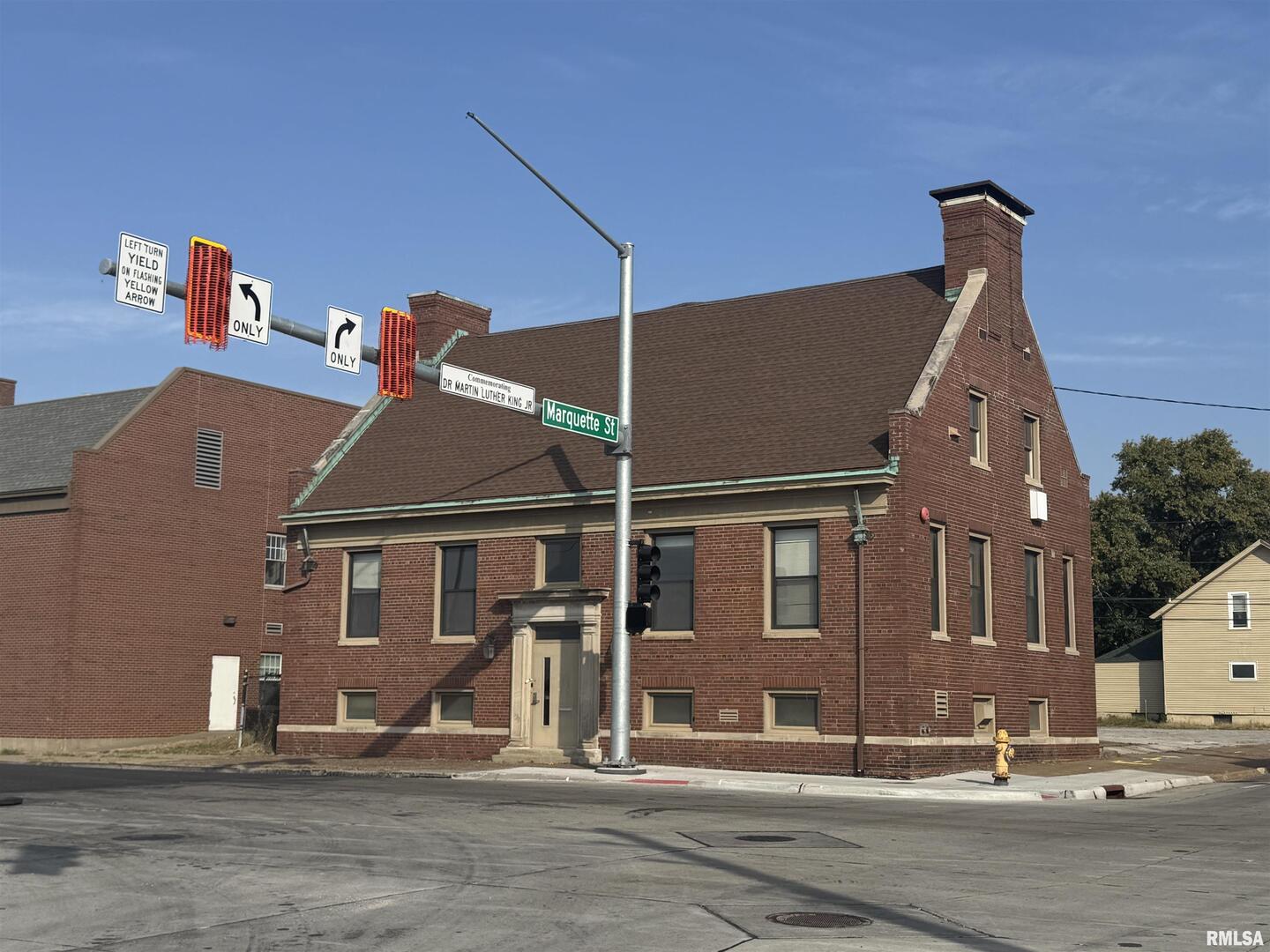 1202 3RD Street, Davenport, IA 52802