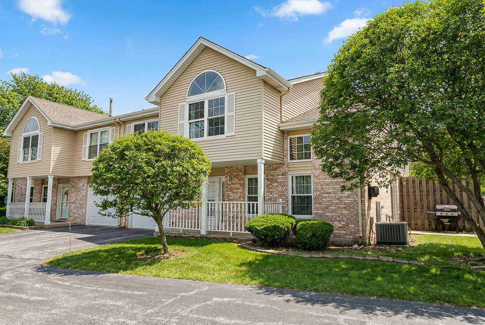 16013 Laurel Drive, Orland Park, IL 60462