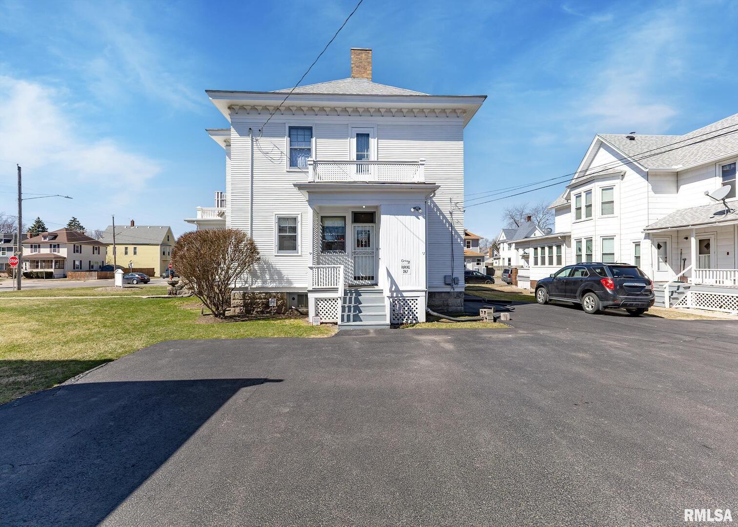 1440 12TH Street, Moline, IL 61265