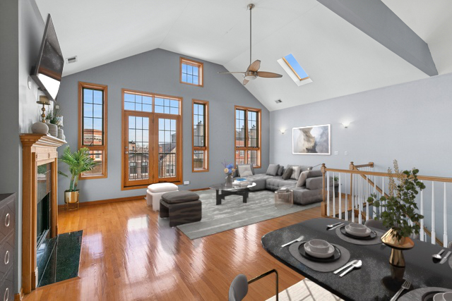 4426 CALUMET Avenue, Chicago, IL 60653