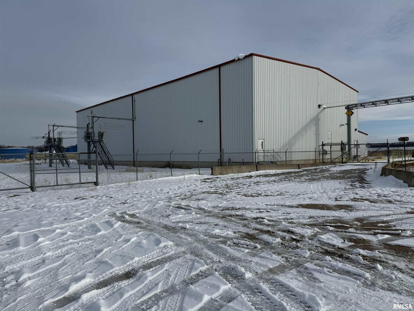 2531 Wiggins Road, Muscatine, IA 52761