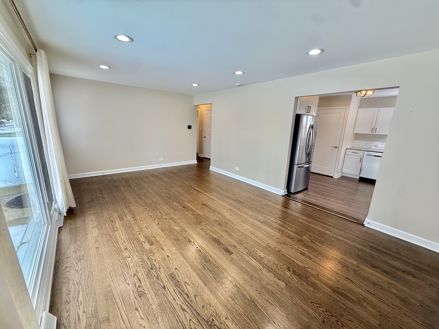 360 Fremont Avenue, Elmhurst, IL 60126