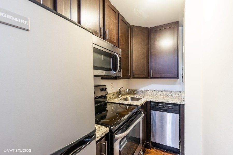 1430 Dearborn Parkway, Chicago, IL 60610