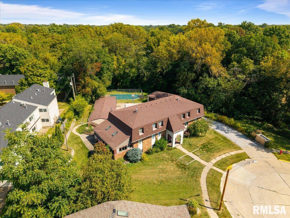 729 11TH Avenue B Court, Silvis, IL 61282