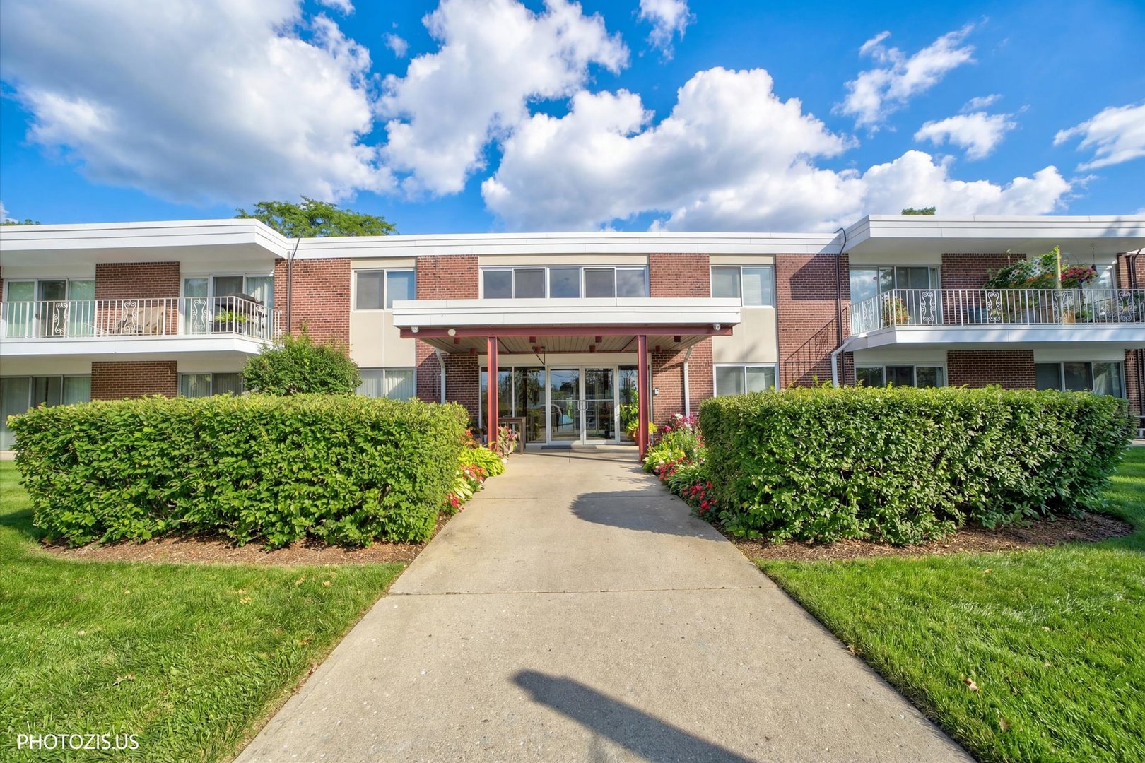 100 Deborah Lane, Wheeling, IL 60090