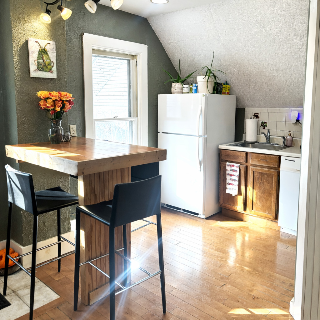 615 Washington Street, West Dundee, IL 60118