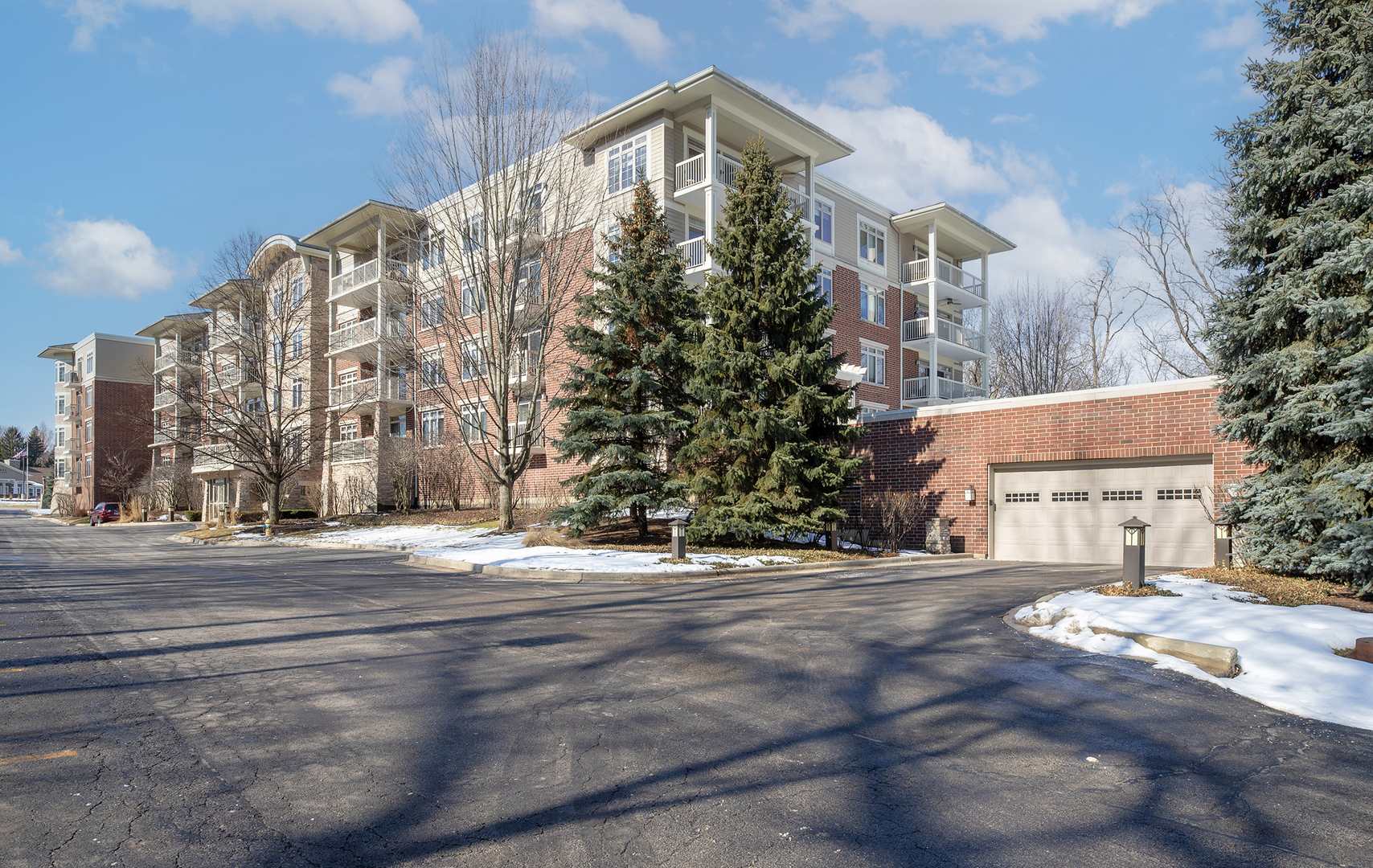 425 Benjamin Drive, Vernon Hills, IL 60061