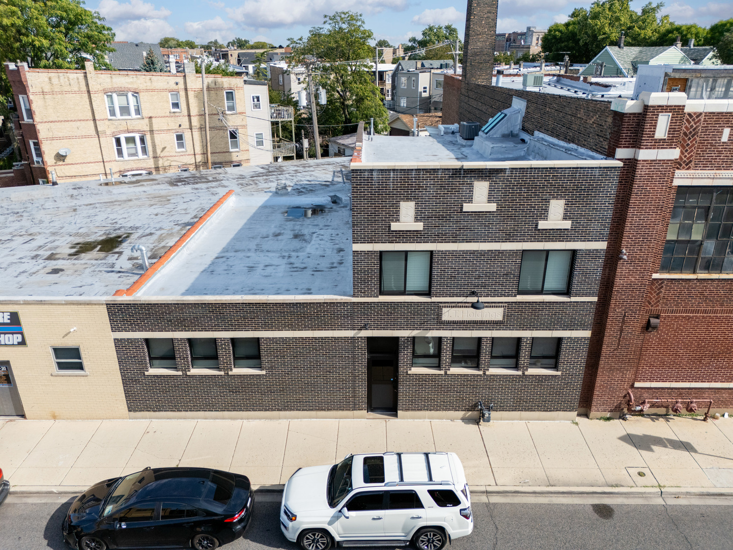 4122 Grand Avenue, Chicago, IL 60651