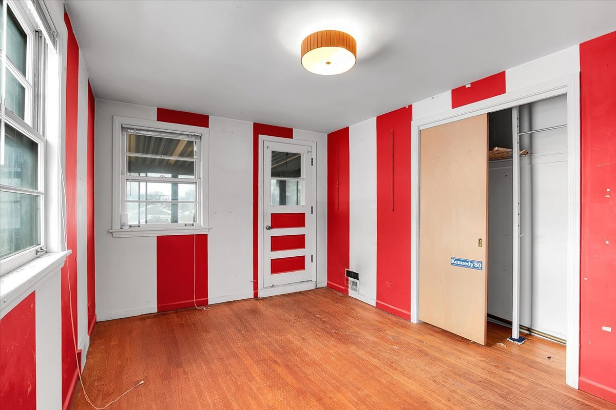 6226 Springfield Avenue, Chicago, IL 60659