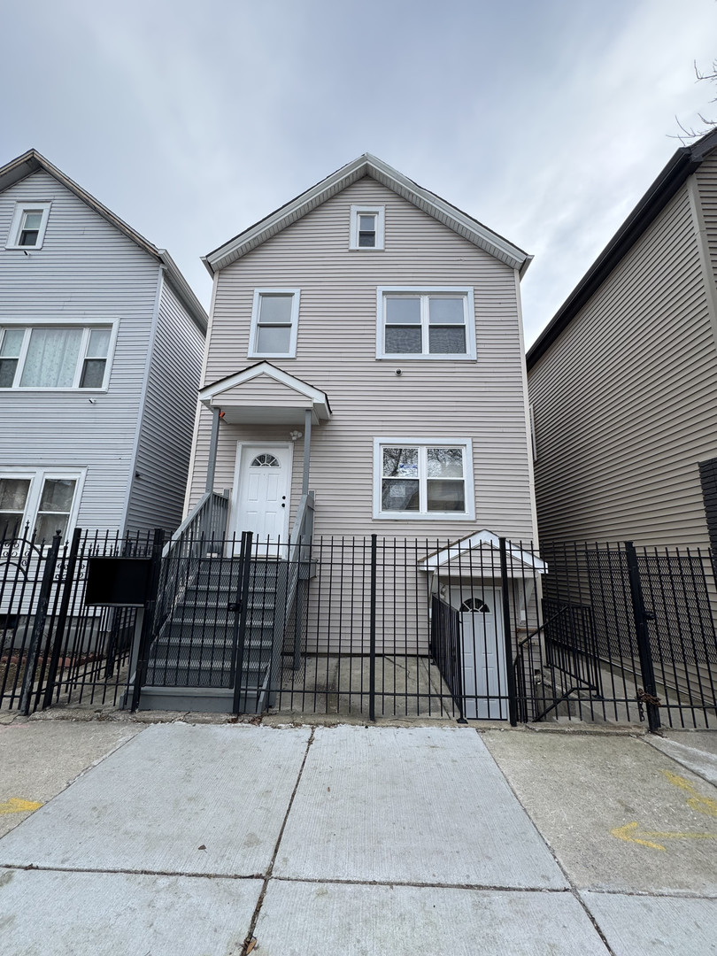 4521 Hermitage Avenue, Chicago, IL 60609