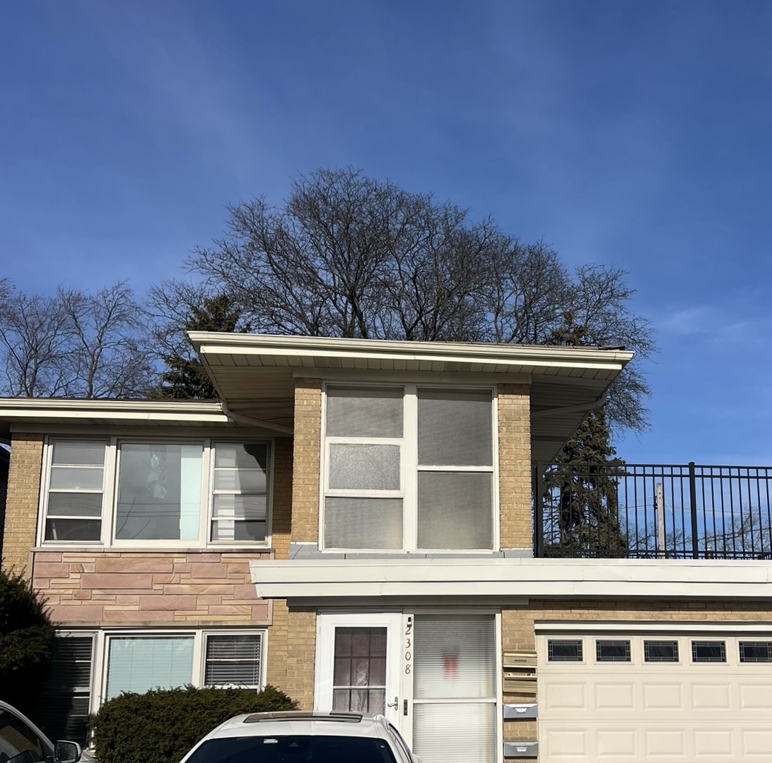 2308 Oakton Street, Park Ridge, IL 60068