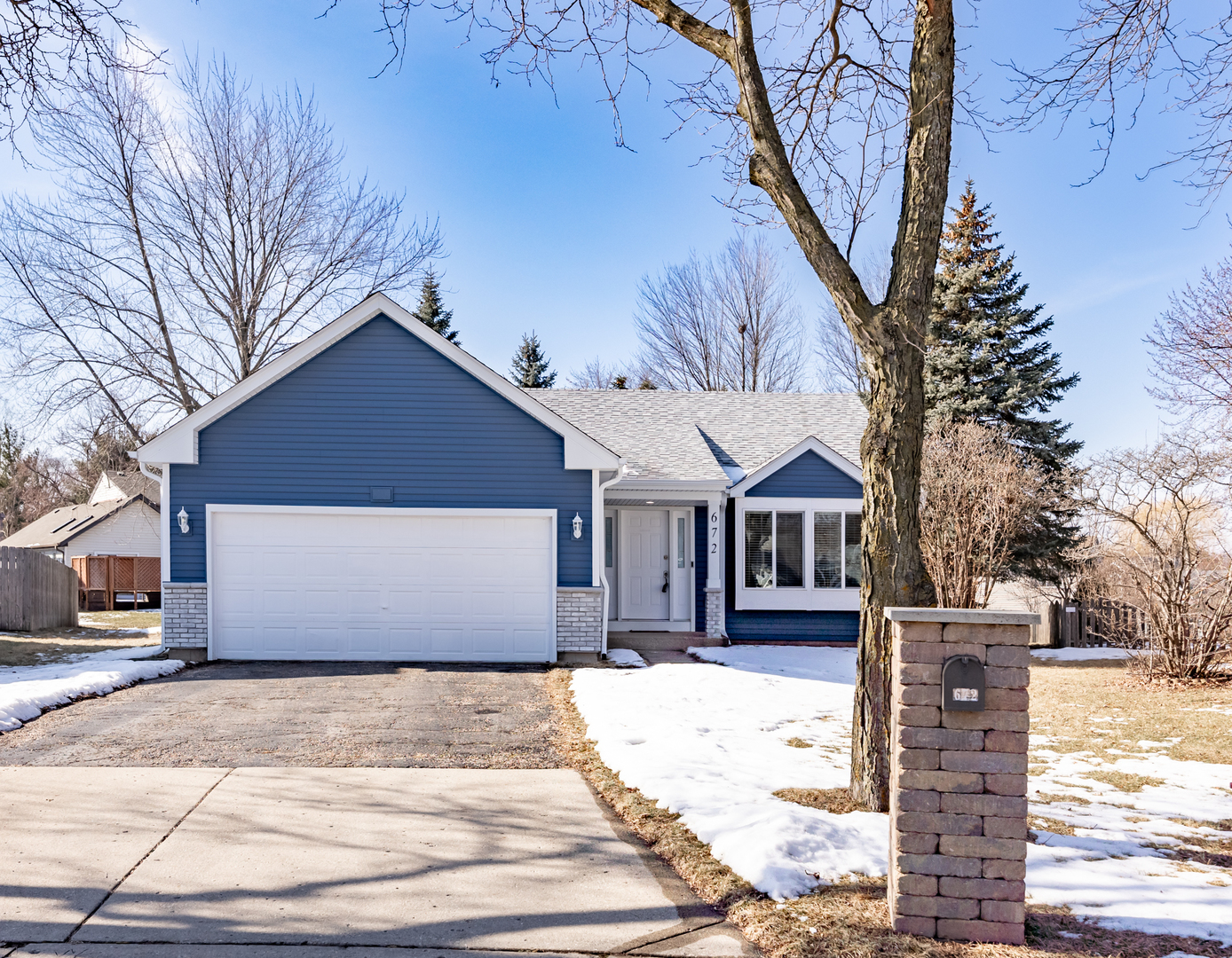 672 Natoma Court, Elgin, IL 60120