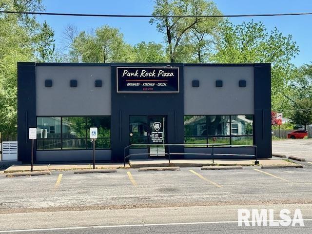 637 1ST Street, Silvis, IL 61282