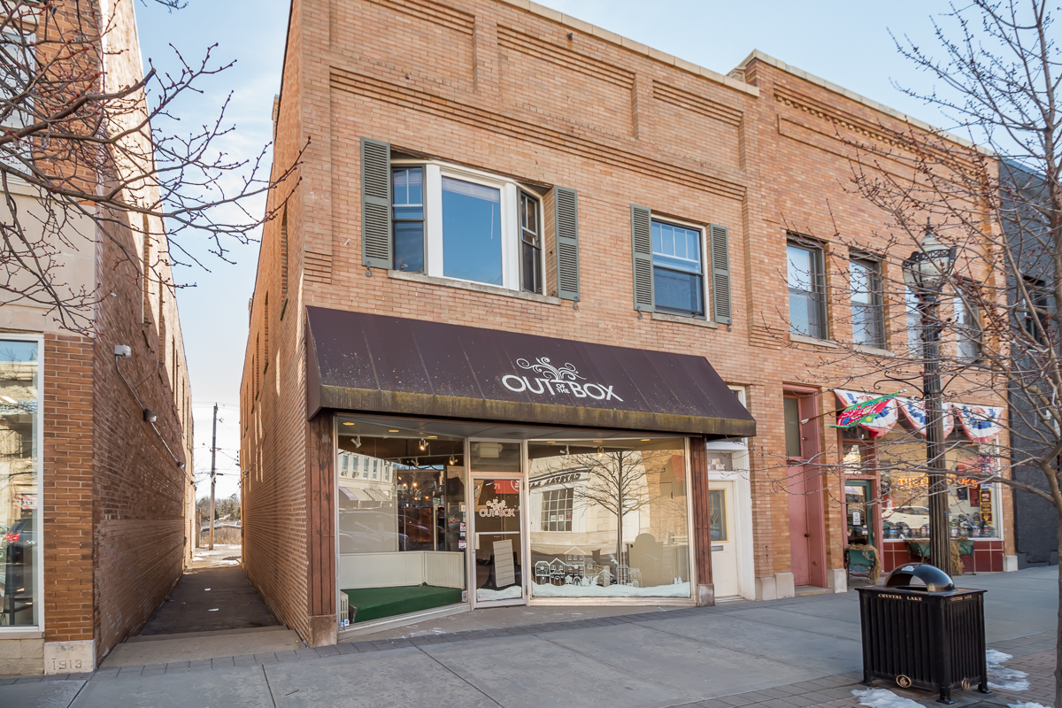 71 Williams Street, Crystal Lake, IL 60014