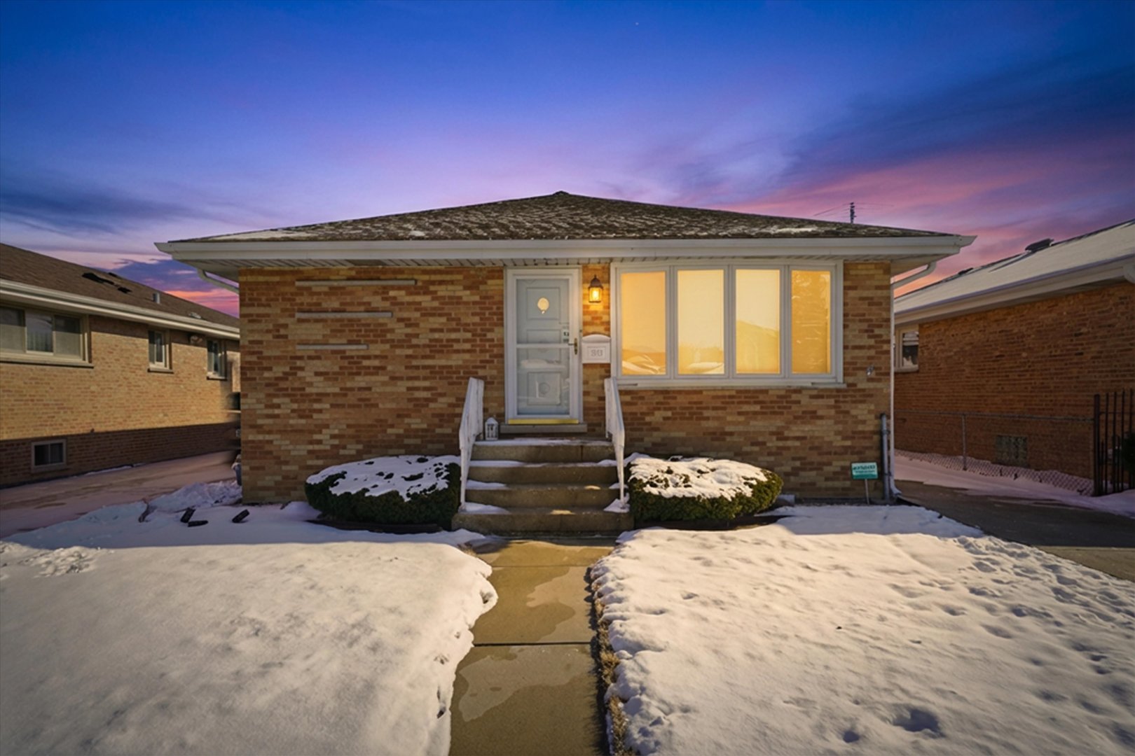 3719 Hawthorne Street, Schiller Park, IL 60176