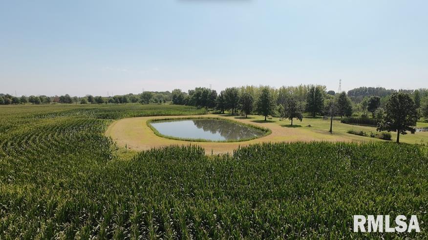 000 DUNN Road, Camanche, IA 52730