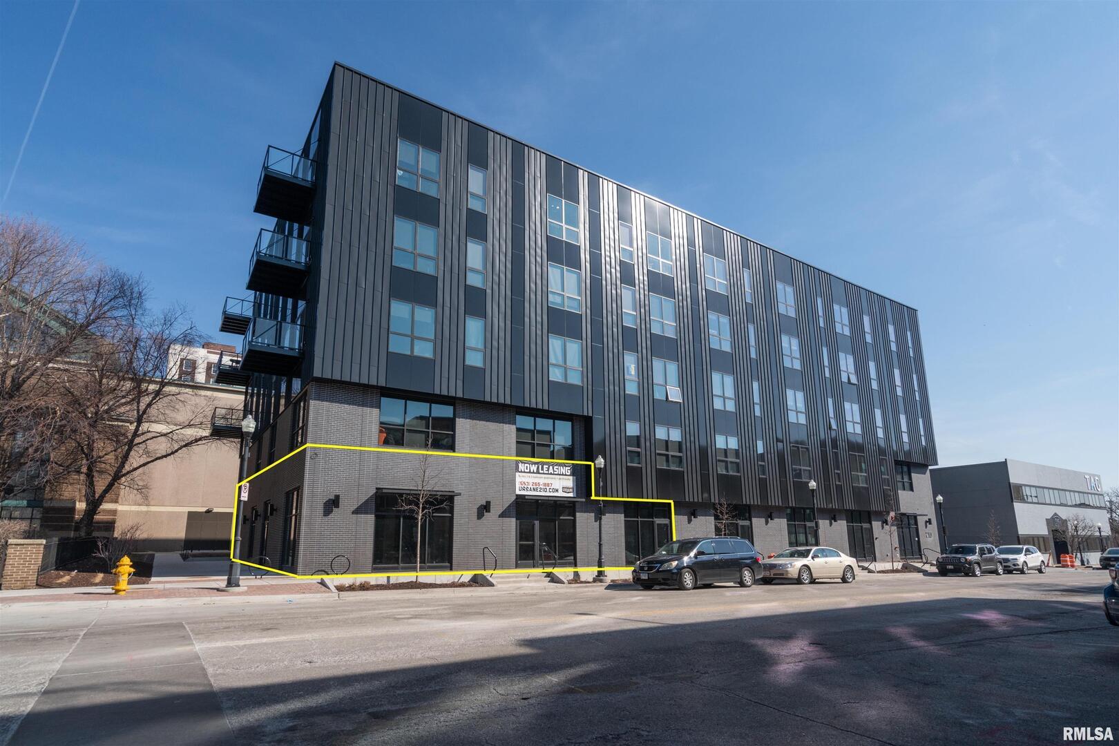 210 2ND Street, Davenport, IA 52801