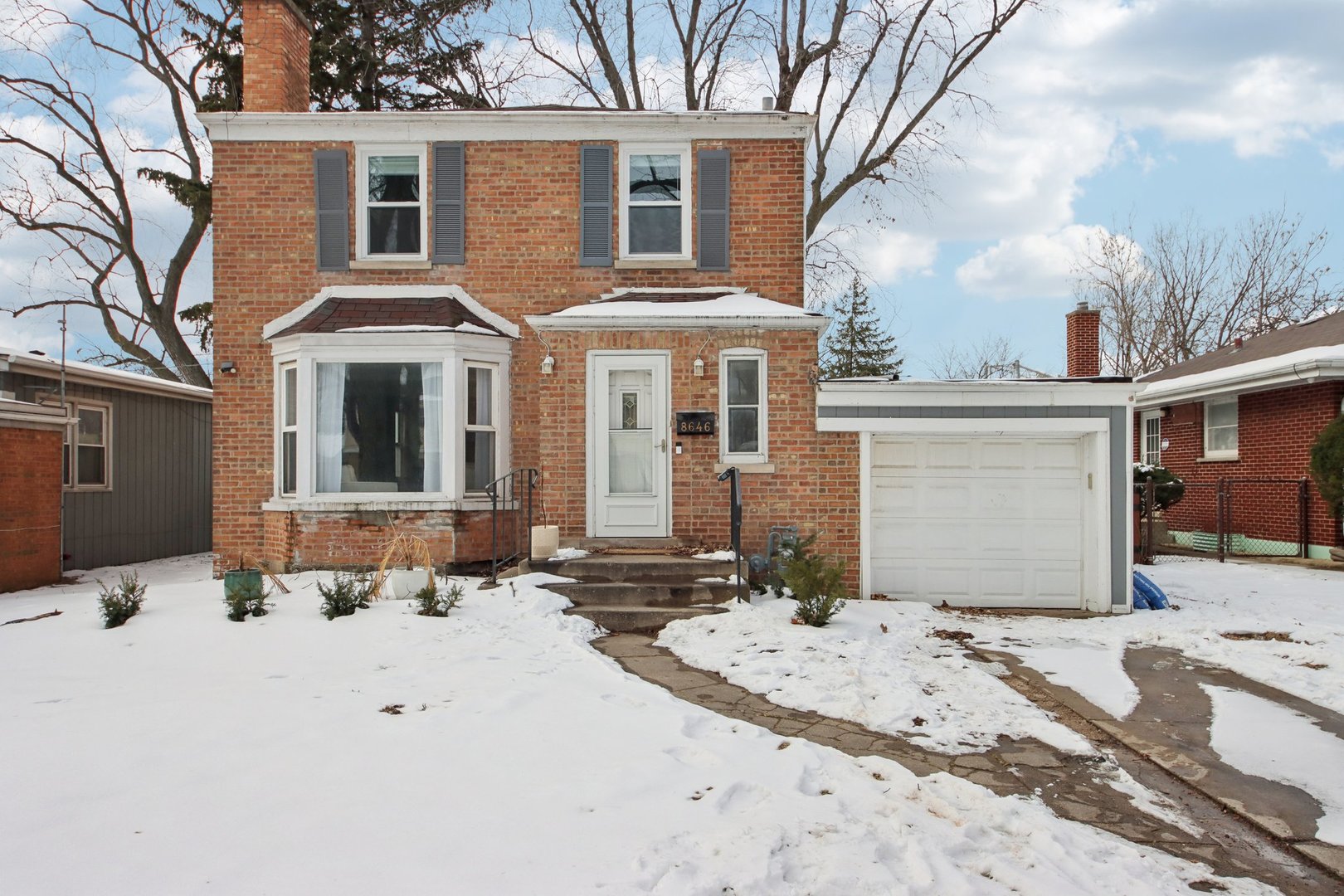 8646 Harms Road, Skokie, IL 60077