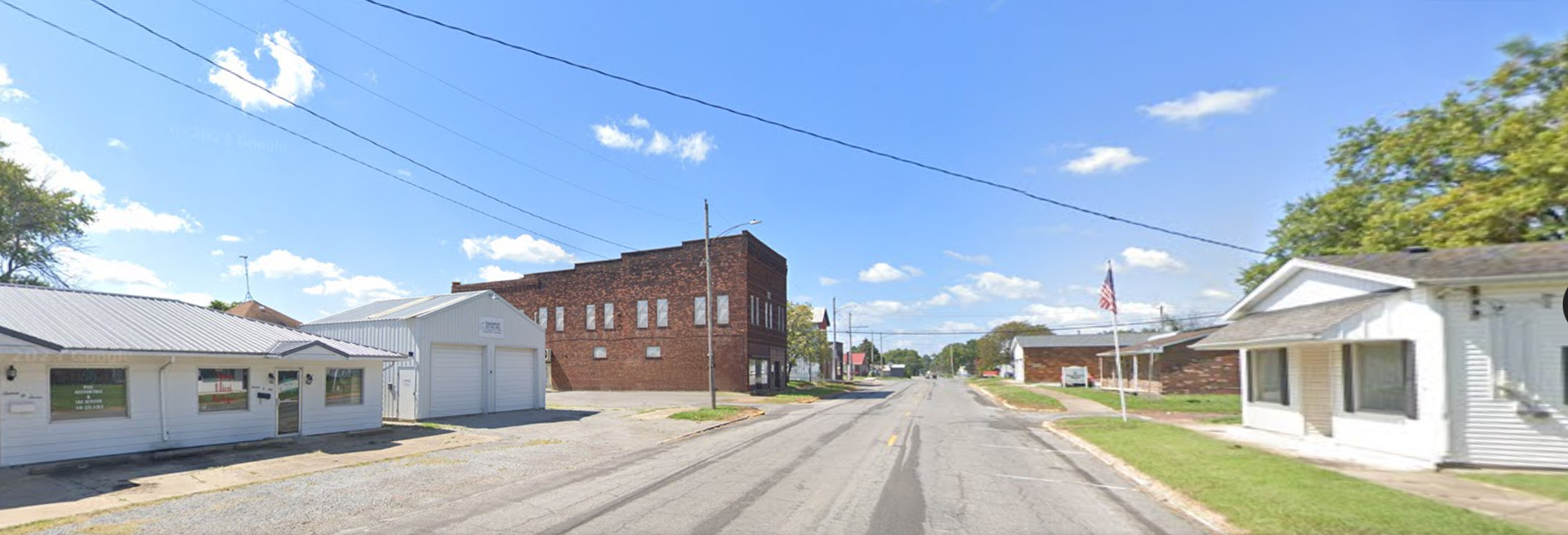 1701 Locust Street, Eldorado, IL 62930