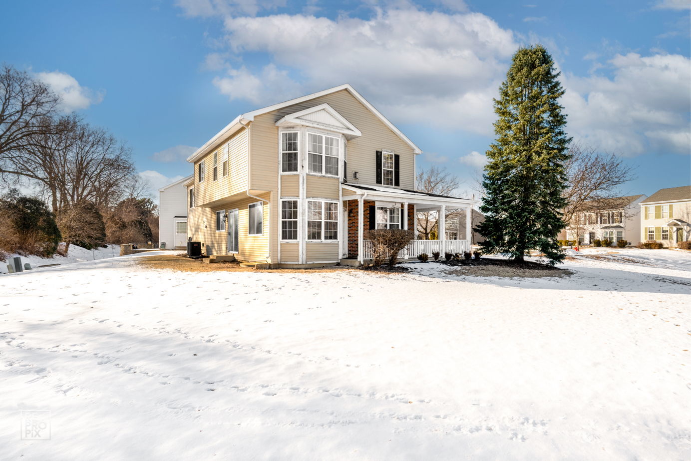 187 Eisenhower Drive, Oswego, IL 60543