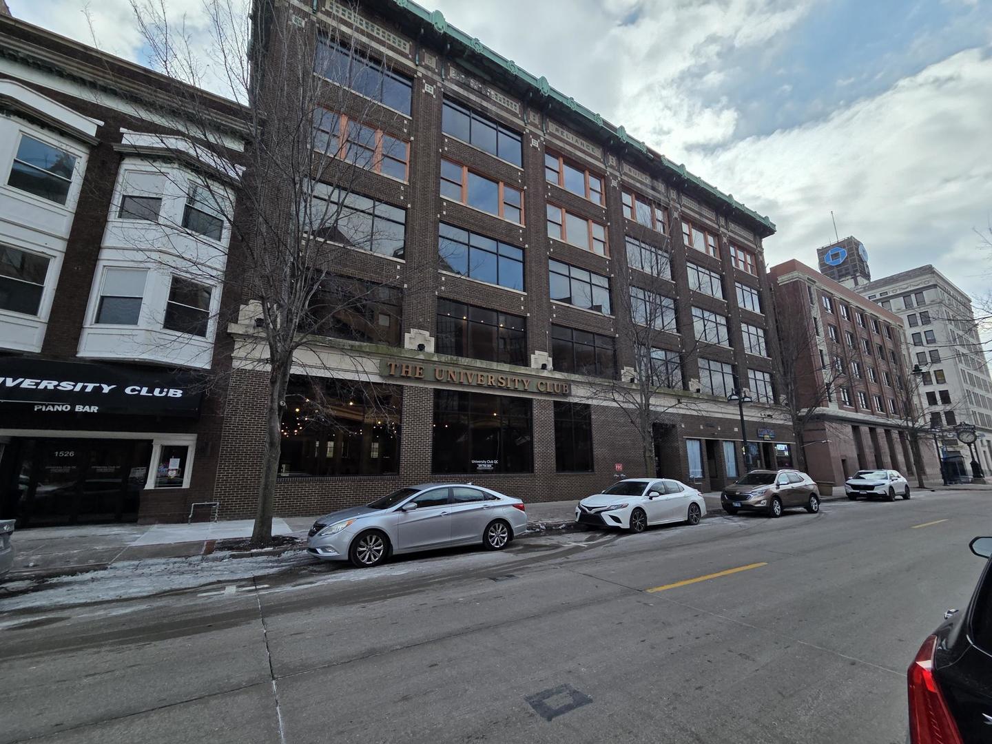 1514 5th Avenue, Moline, IL 61265