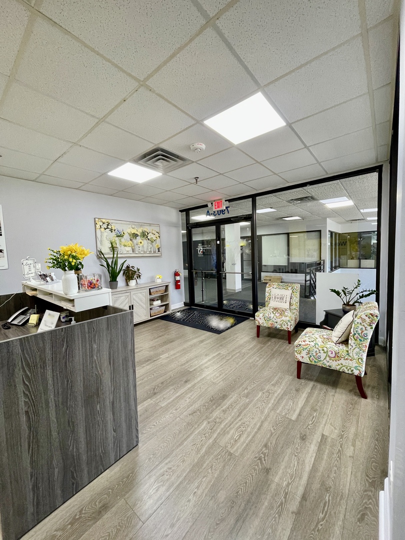 7903 W 159th Street, Tinley Park, IL 60477