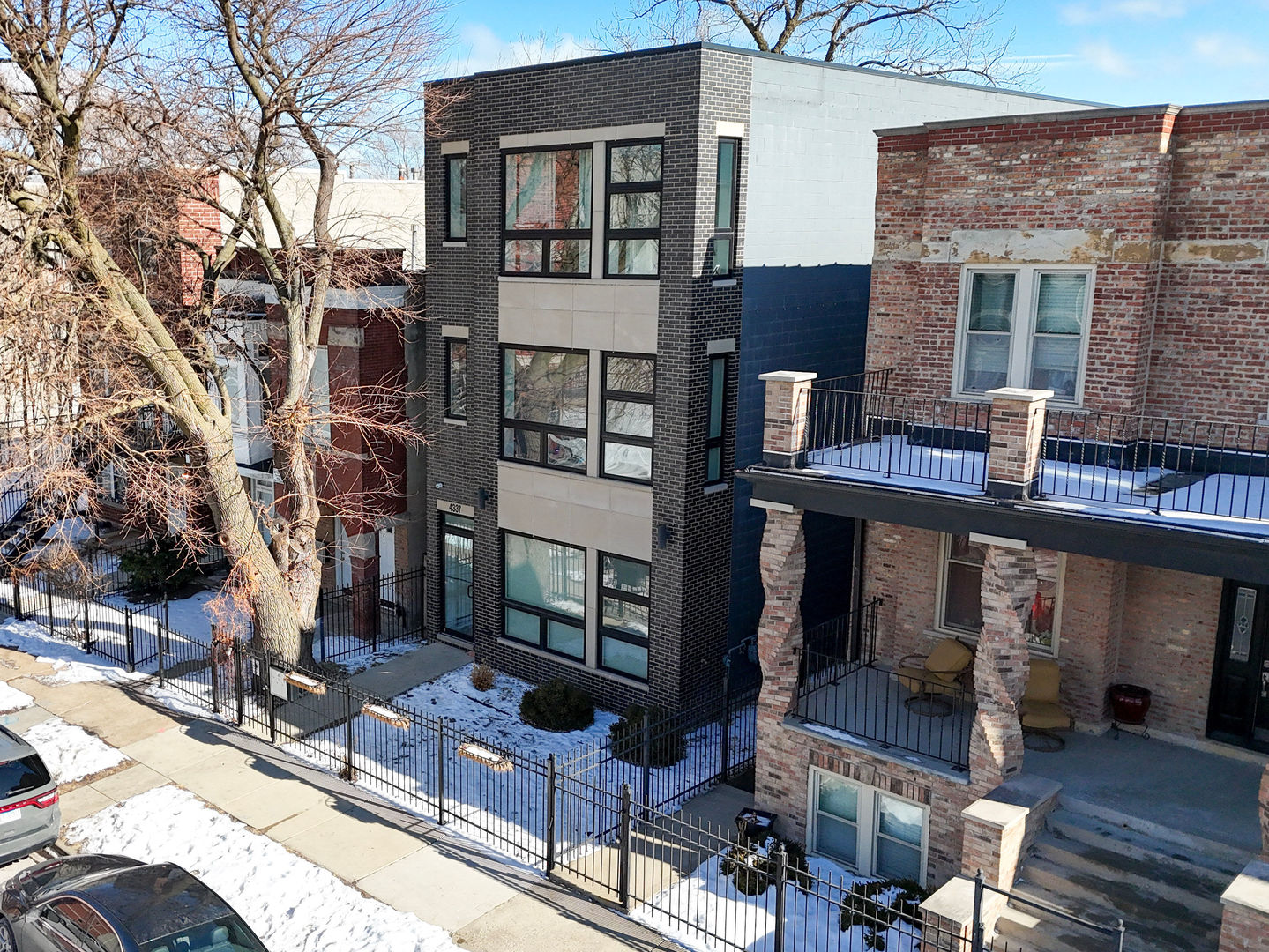 4337 Berkeley Avenue, Chicago, IL 60653