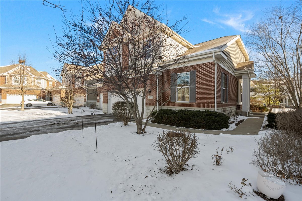 1018 Ravendale Court, Naperville, IL 60540